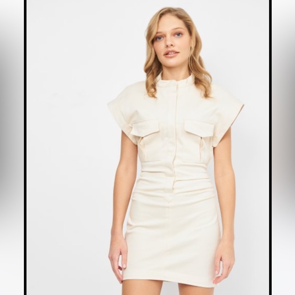 18494 Mint Front Pleat Pocket Dress